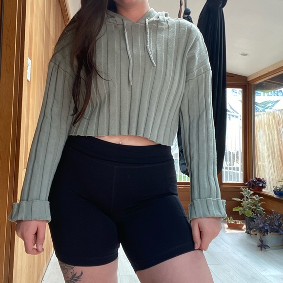 Cropped knit sweater - Picture 4 of 8